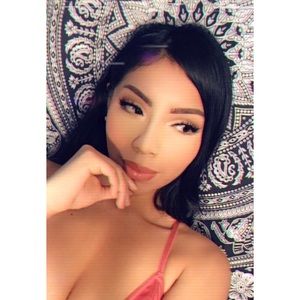 Meet your Posher, Esperanza